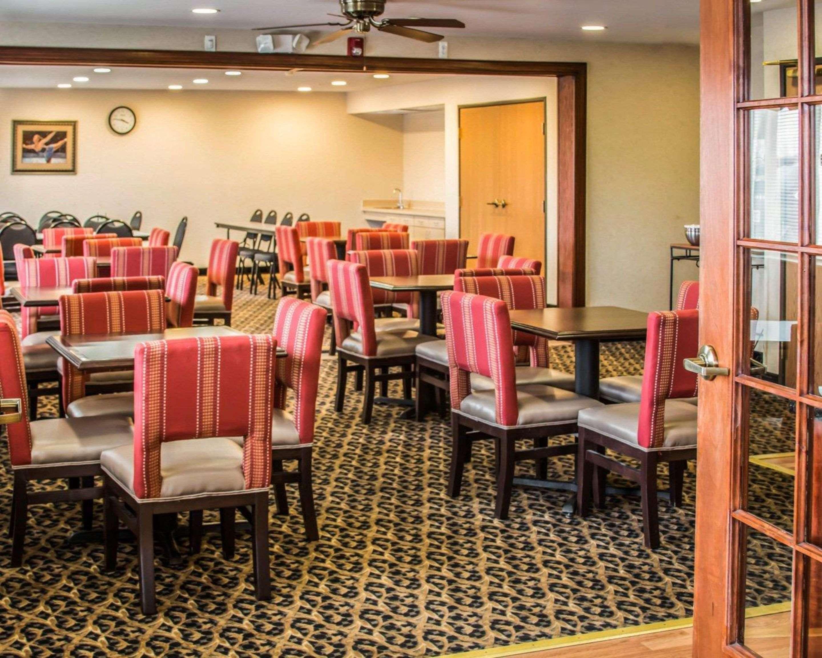 Comfort Inn & Suites Dimondale - Lansing Luaran gambar