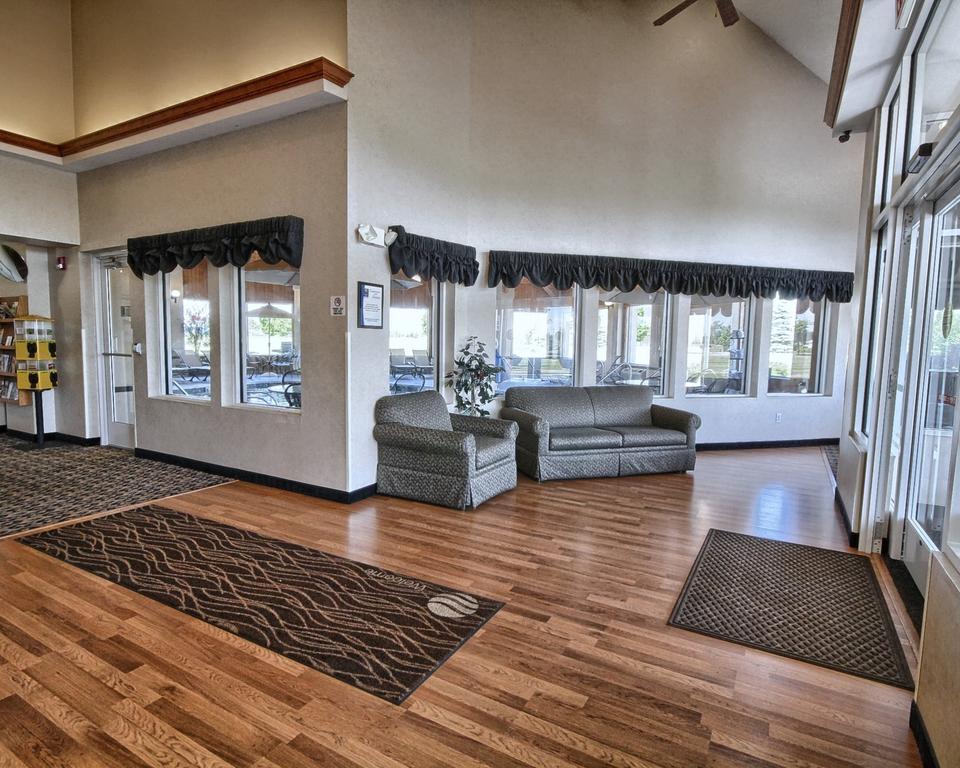 Comfort Inn & Suites Dimondale - Lansing Luaran gambar